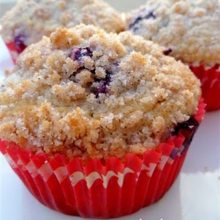 Streusel-Topped Blueberry Muffins