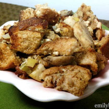 Crock Pot Chicken with Apple Pecan Stuffing