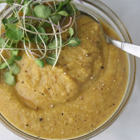 Coconut Curried Cauliflower Soup