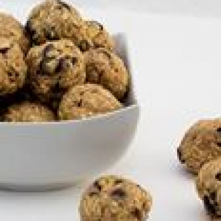 Superfood protein peanut butter energy bites