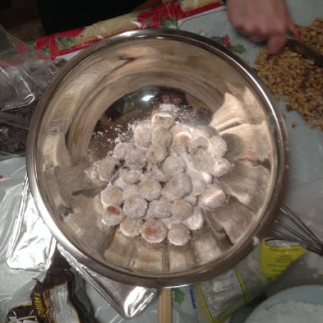 Russian Tea Cookies (Christmas)