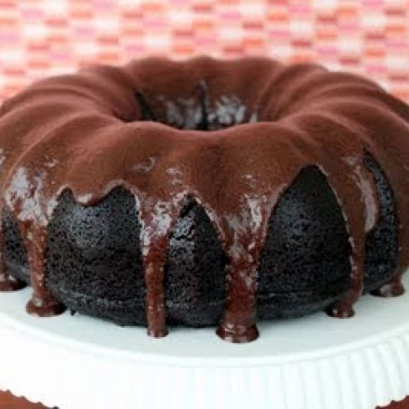 Root Beer Float Bundt Cake