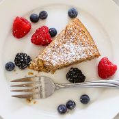 Almond cake with Fresh Berries - Skinnytaste