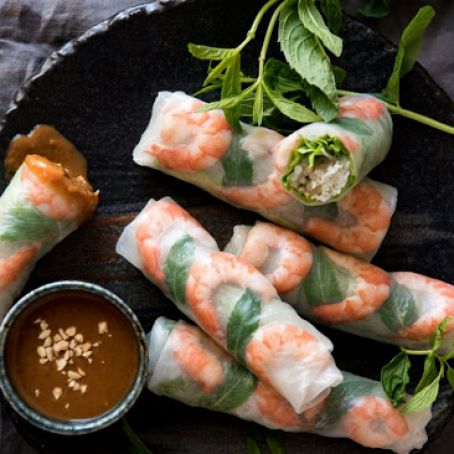 Vietnamese Rice Paper Rolls (Spring Rolls)