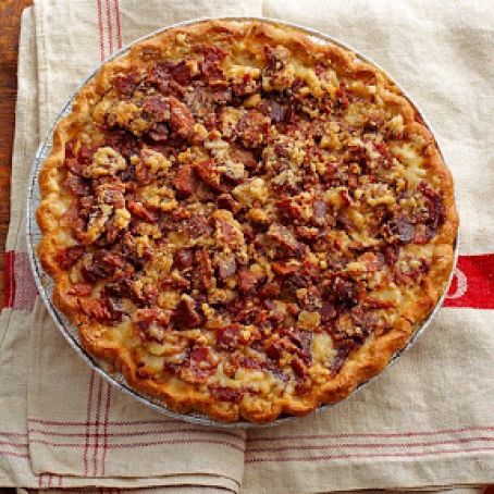 Apple-Bacon Pie With Gingersnap Crust