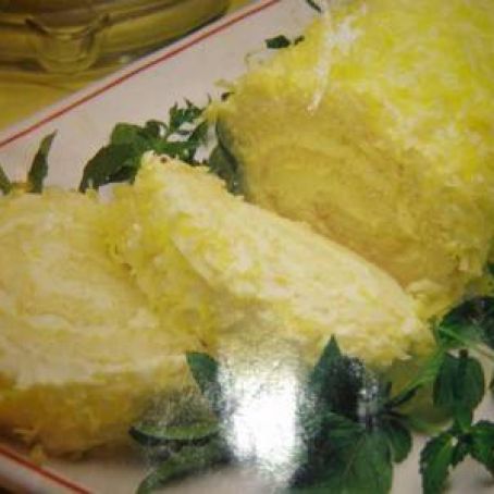 Elegant Lemon Cake Roll