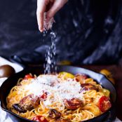 Spaghetti with White Wine & Roasted Tomato Cream Sauce