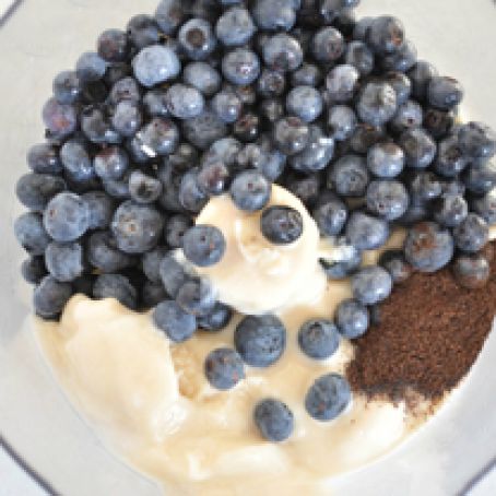 Blueberry Bliss Bars (No Baking and Only 4 Ingredients!)