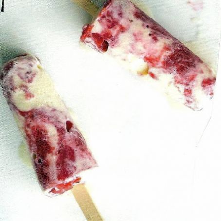 STRAWBERRY VANILLA SWIRLED FROZEN POPS