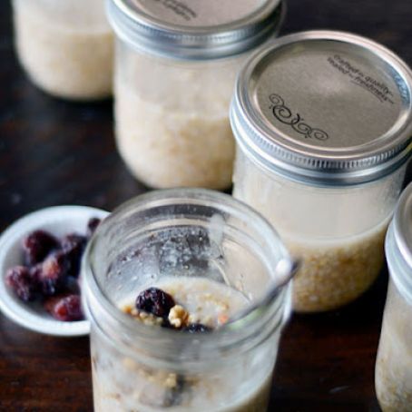 Oatmeal in Jars: Make a Week of Breakfast in 5 Minutes