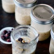 Oatmeal in Jars: Make a Week of Breakfast in 5 Minutes