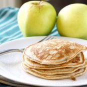 Apple cinnamon pancakes