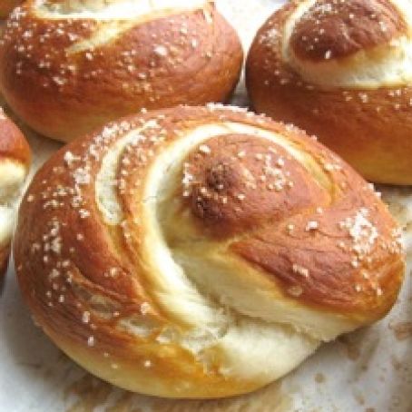 High-Fiber Pretzel Rolls