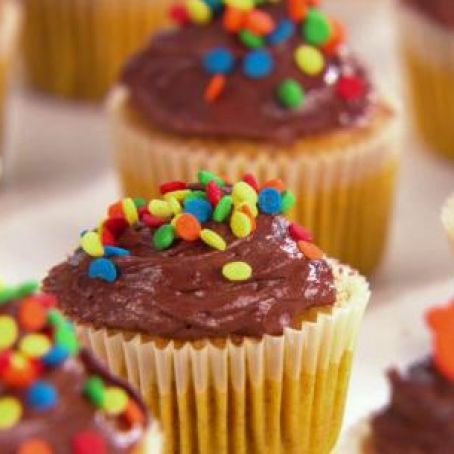 Mini Pumpkin Cupcakes with Chocolate Frosting (Giada at Home)