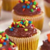 Mini Pumpkin Cupcakes with Chocolate Frosting (Giada at Home)
