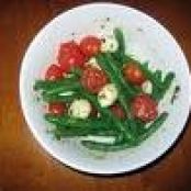 Green Bean and Mozzarella Cheese Salad