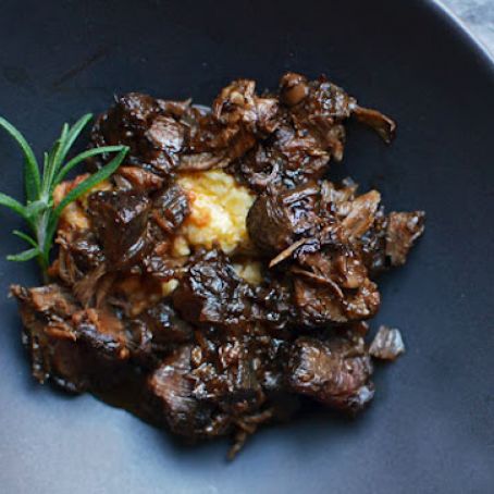Slow Cooker Peppered Beef Shank in Red Wine