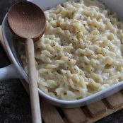 CLASSIC MACARONI AND CHEESE