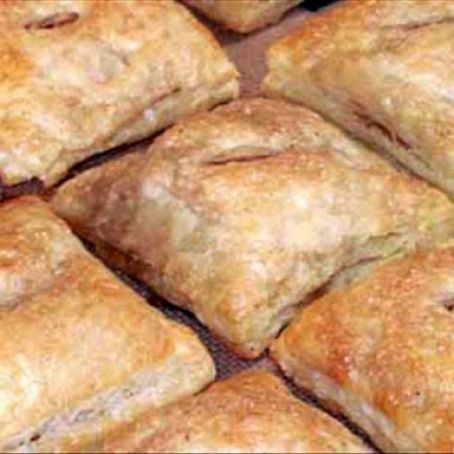 Individual Puff Pastry Apple Pies