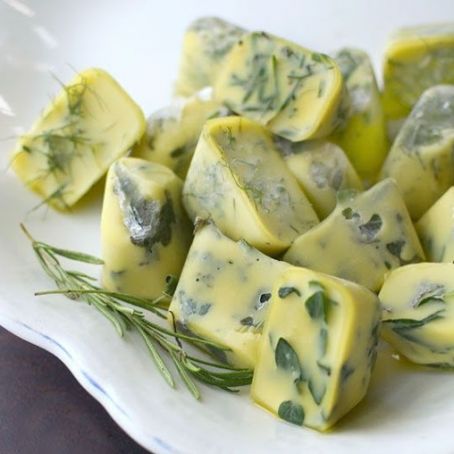 Freeze & Preserve Fresh Herbs in Olive Oil