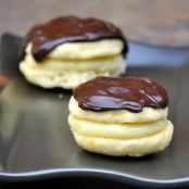 Boston Cream Whoopie Pies (aka Mini Boston Cream Pies)