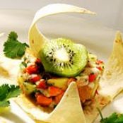 CEVICHE DE SALMON PESCADO BLANCO Y KIWI