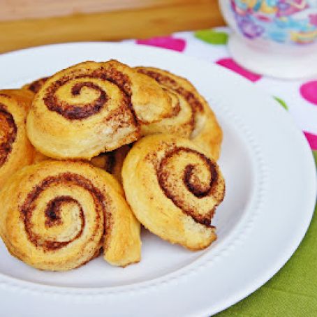 Mini Crescent Cinnamon Rolls