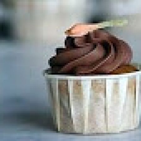 Ginger-Cream Filled Pumpkin Cupcakes with Chocolate Ganache Frosting