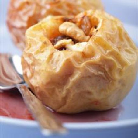 Cinnamon Walnut Baked Apples