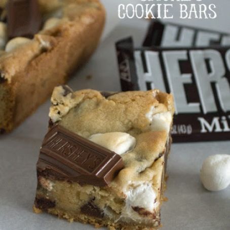 S’mores Cookie Bars