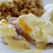 BREAKFAST - Eggs Benedict