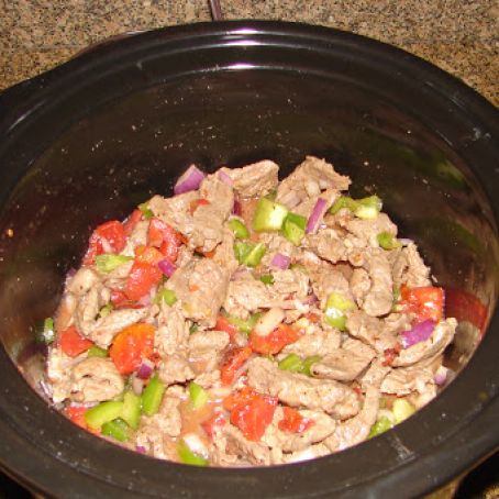 SLOW COOKER PEPPER STEAK