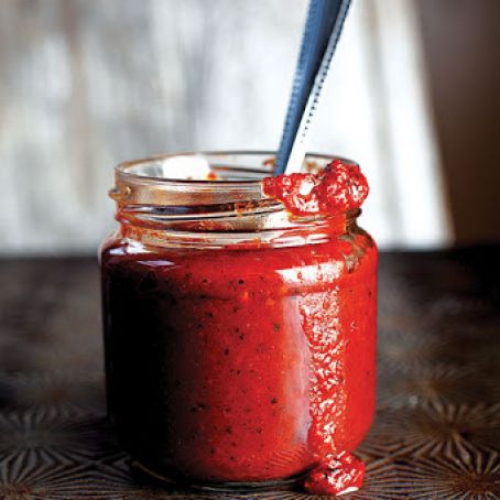 Tomato and Chile Salsa (Salsa Roja)