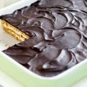 Easy Peanut Butter & Chocolate Eclair Dessert