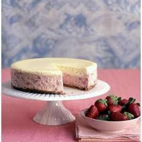 Strawberries-and-Cream Cheesecake