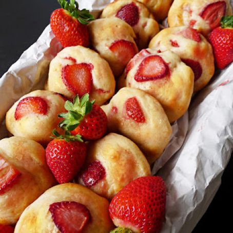 California Strawberry Muffin Tops