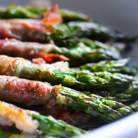 Broiled Prosciutto-Wrapped Asparagus Spears