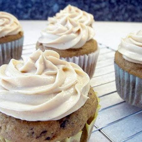 Double Peanut Butter Banana Cupcakes