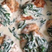 Chicken with Garlic and Spinach Sauce