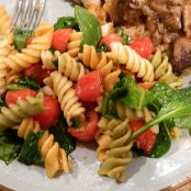 Tortellini with Spinach and Cherry Tomatoes