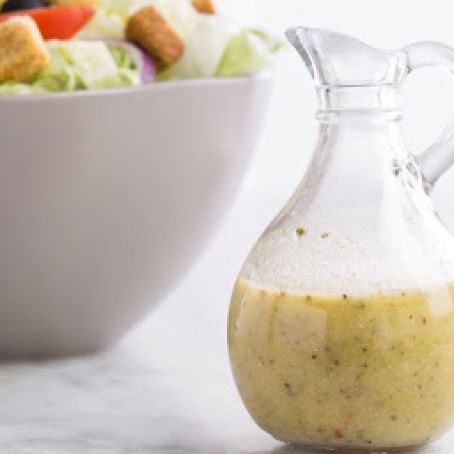 Copycat Olive Garden Salad Dressing