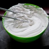How-to: Whipped Coconut Cream from Coconut Milk