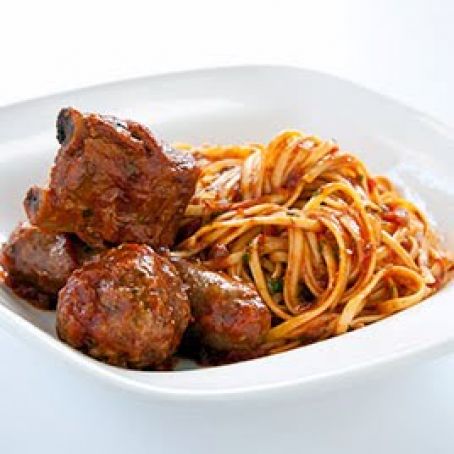 Hearty Italian Meat Sauce (Sunday Gravy)