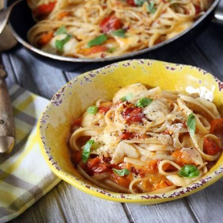 One-Pot Pasta Caprese