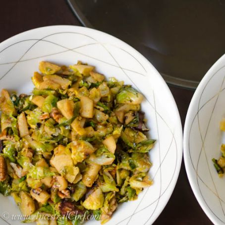 Paleo Apple Pecan Brussels Sprouts 