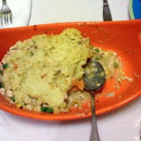 Chicken and Garlic-Herb Potato Shepherd's Pie