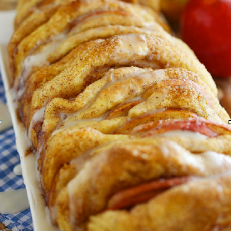 Apple Pie Pull Apart Bread with Vanilla Glaze
