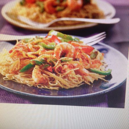 Linguine with Garlic Shrimp and Sun-Dried Tomato Pesto