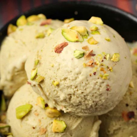  PISTACHIO ICE CREAM -* Churn needed