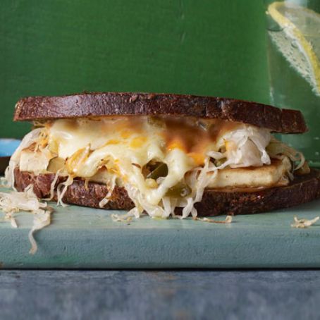 Pastrami-Spiced Tofu Reuben